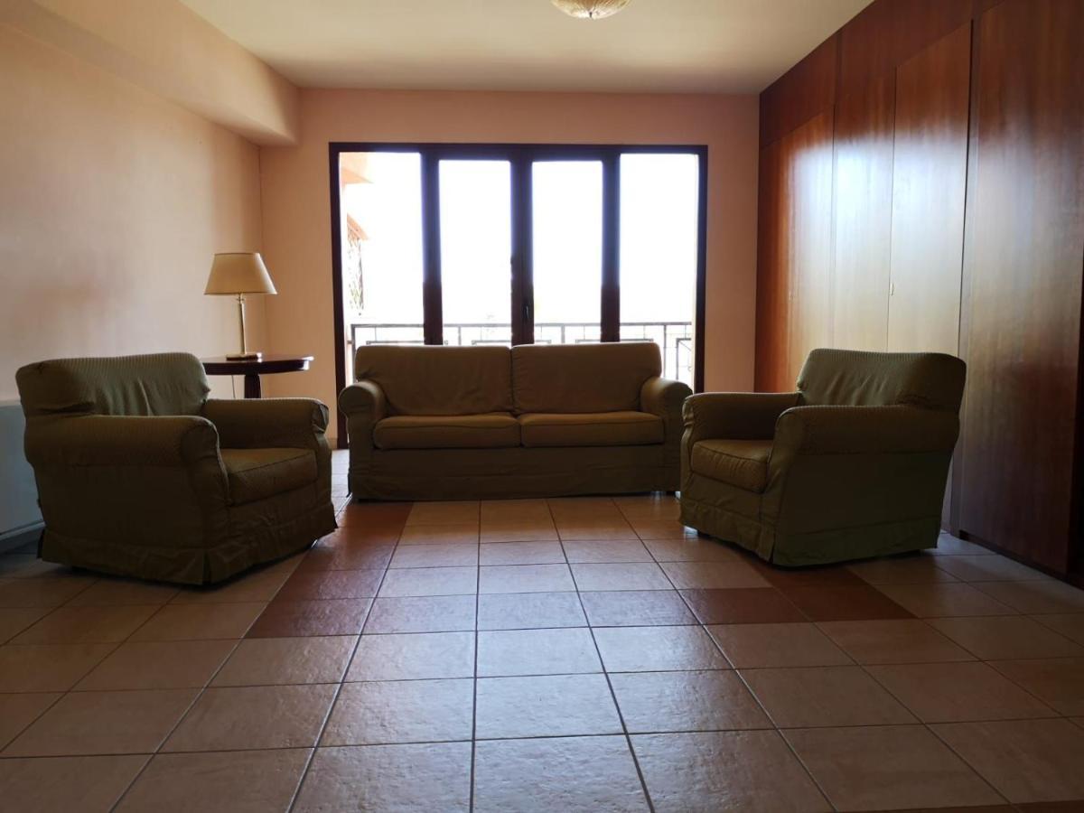 Hotel Villa Peretti Gela Exteriör bild
